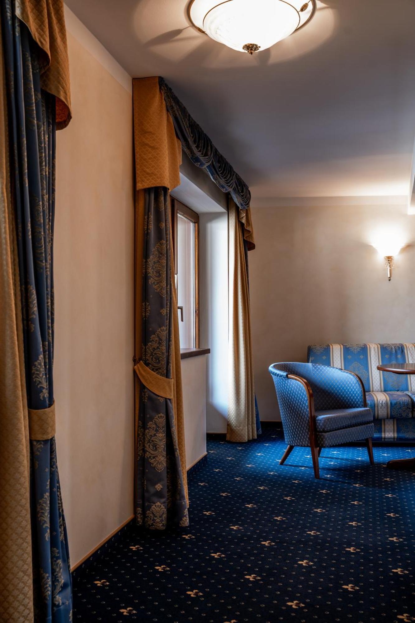 Hotel Maria Theresia Mayrhofen Kültér fotó