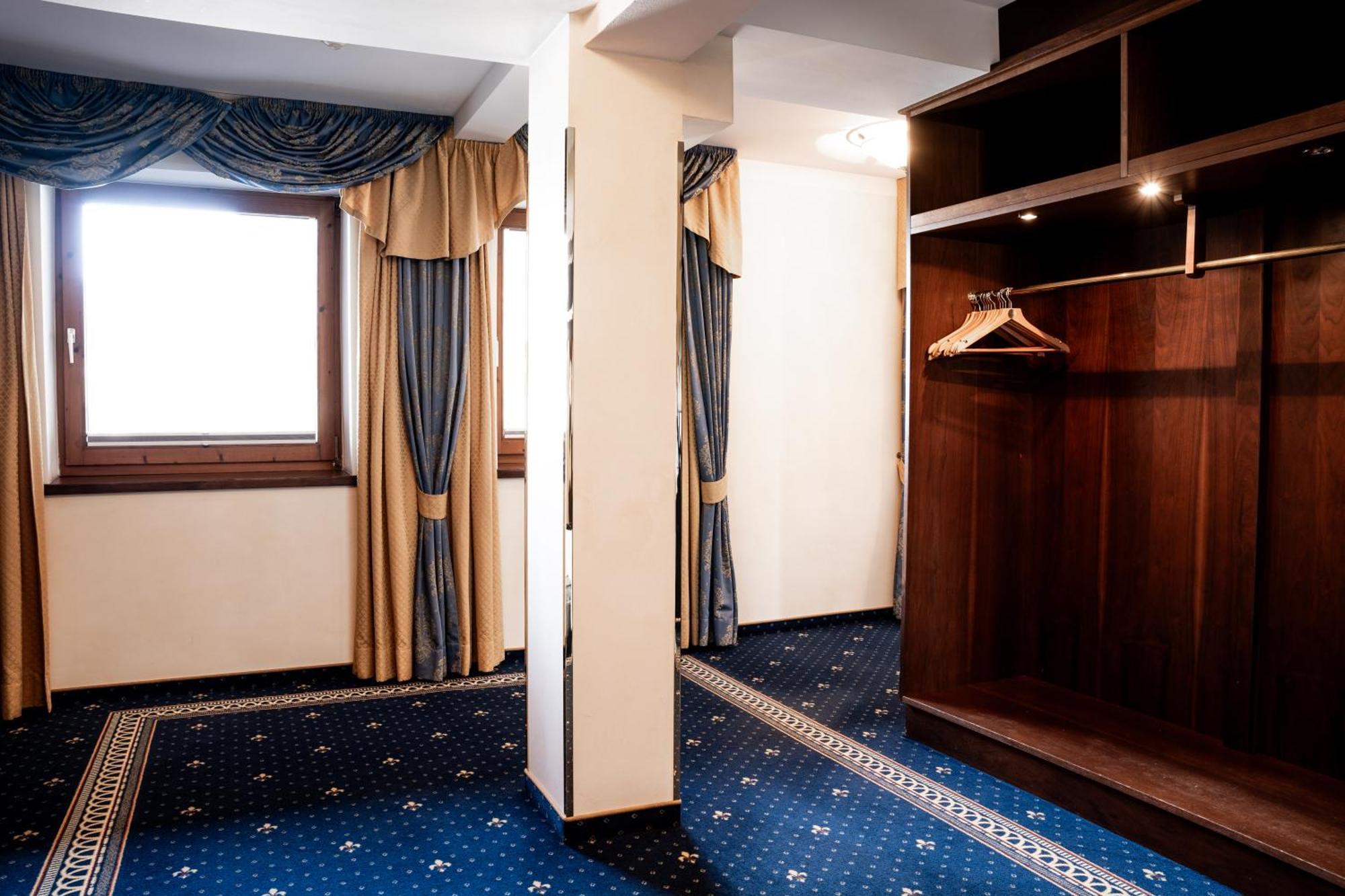 Hotel Maria Theresia Mayrhofen Kültér fotó